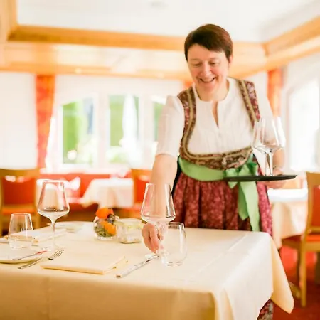 Szálloda Hotel-restaurant Sennhuette Im Herzen Des Suedschwarzwalds 3*