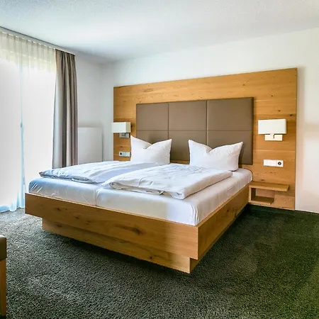 Hotel-restaurant Sennhuette Im Herzen Des Suedschwarzwalds Szálloda 3*